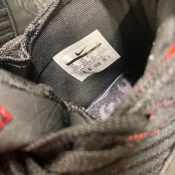 LeBron 16 Fresh Bred main image 5